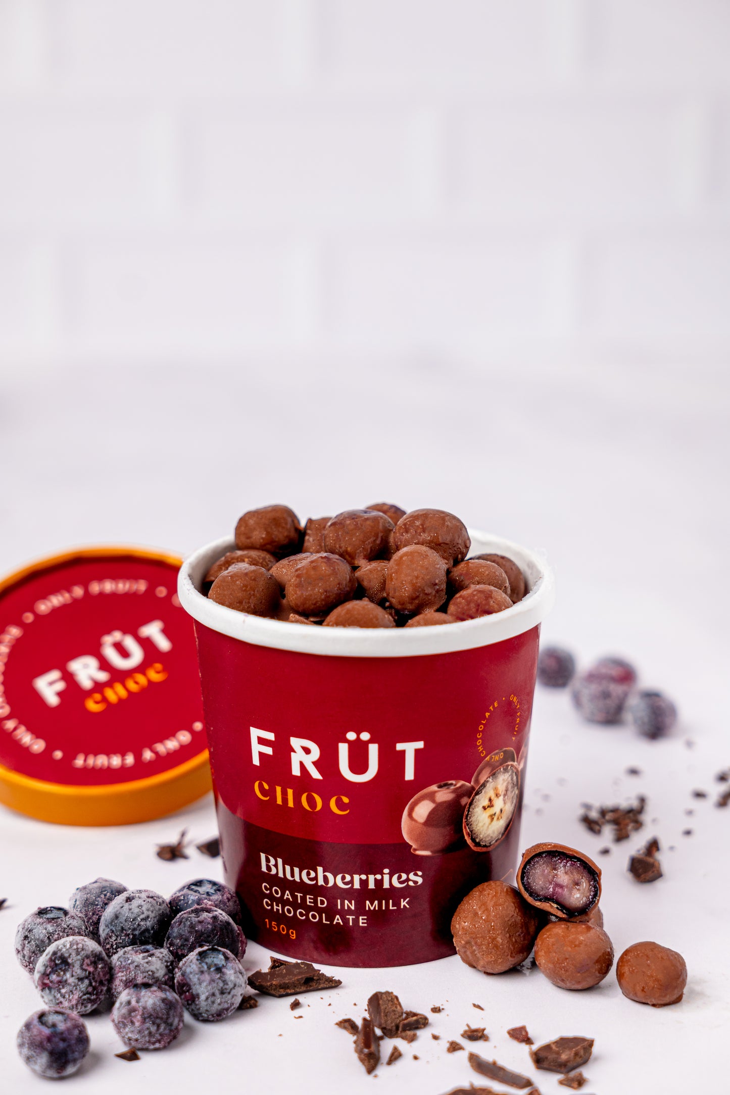 FRÜT Choc Blueberries coated in Milk Chocolate