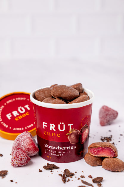 FRÜT Choc Strawberries coated in Milk Chocolate